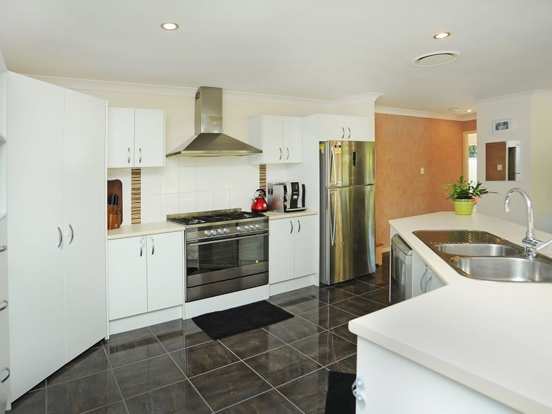 2 Farrell Close, Bonville NSW 2441