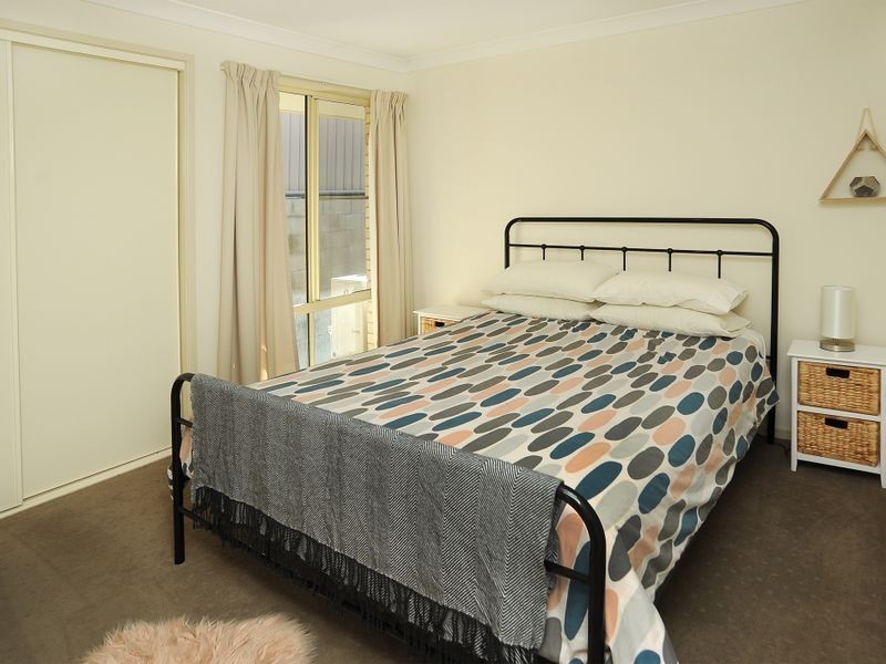 2 Farrell Close, Bonville NSW 2441