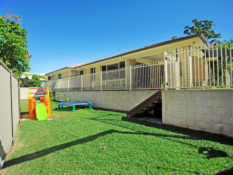 2 Farrell Close, Bonville NSW 2441