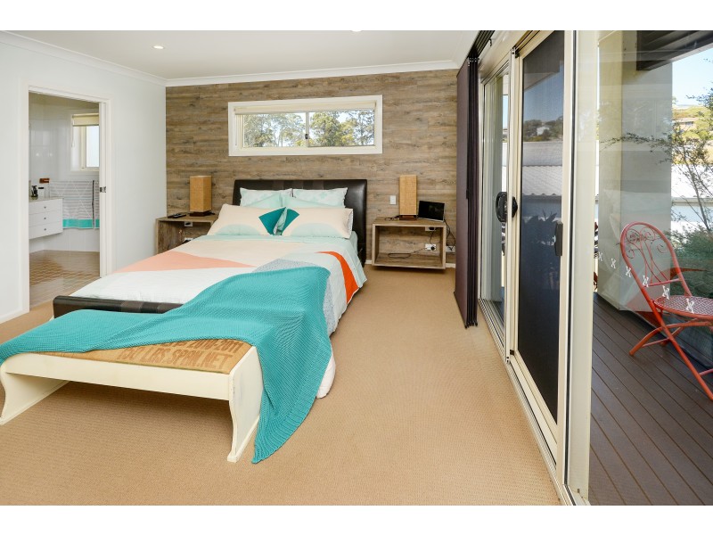 4 Yachtsman Drive, Safety Beach NSW 2456