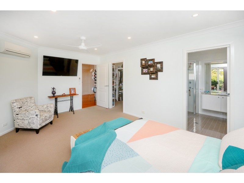 4 Yachtsman Drive, Safety Beach NSW 2456