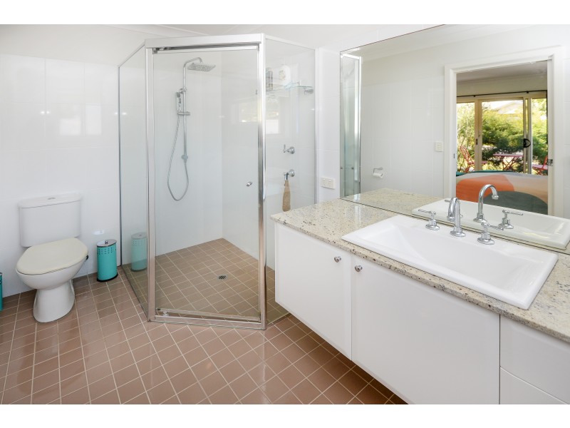 4 Yachtsman Drive, Safety Beach NSW 2456