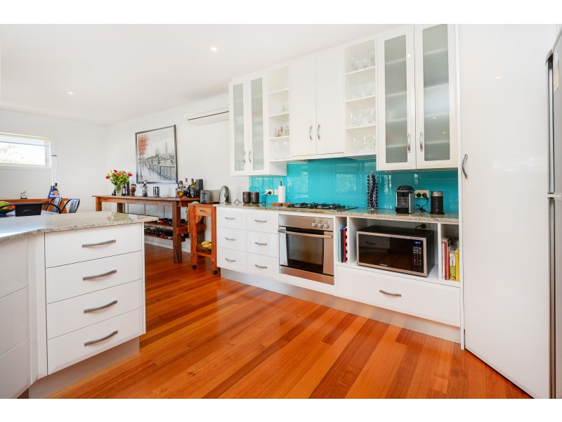 4 Yachtsman Drive, Safety Beach NSW 2456