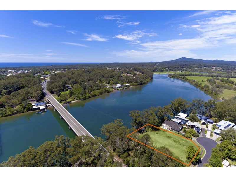 8 Dolphin Court, Urunga NSW 2455