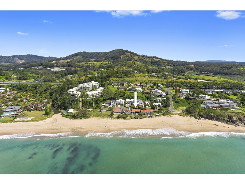 11 Emerald Avenue, Sapphire Beach NSW 2450