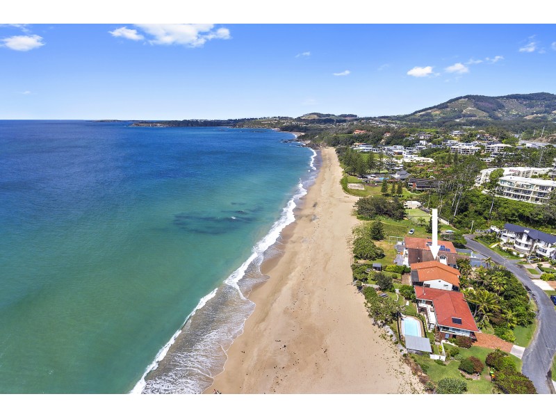 11 Emerald Avenue, Sapphire Beach NSW 2450