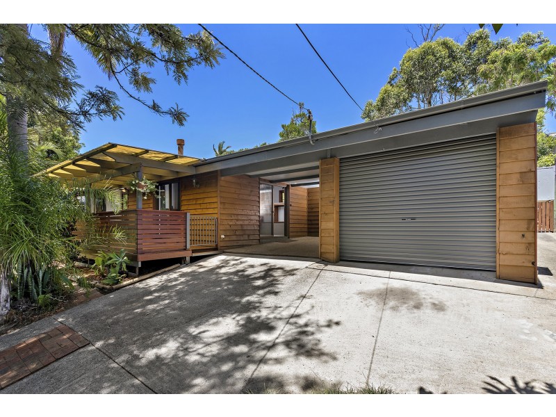 10 Merinda Avenue, Sapphire Beach NSW 2450