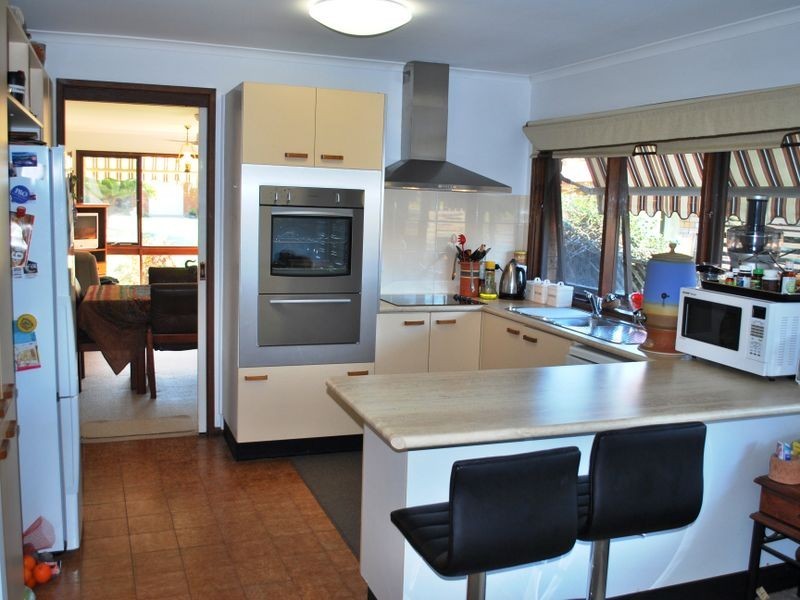 11 Robert Garrett Street, Coffs Harbour NSW 2450