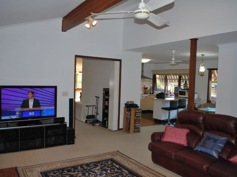 11 Robert Garrett Street, Coffs Harbour NSW 2450