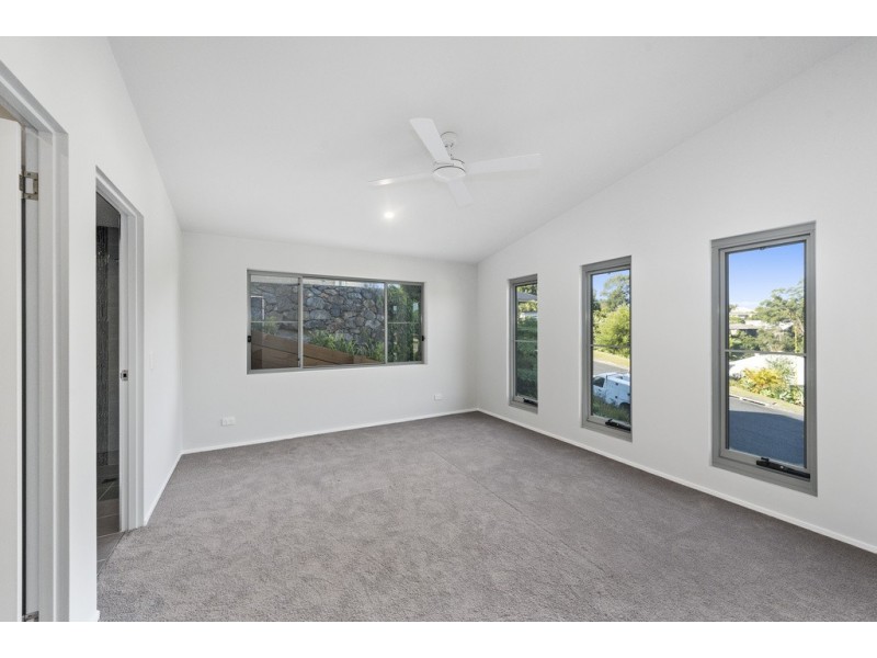 87 Pearce Drive, Coffs Harbour NSW 2450