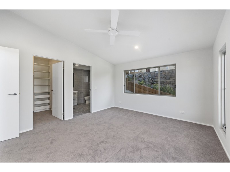 87 Pearce Drive, Coffs Harbour NSW 2450