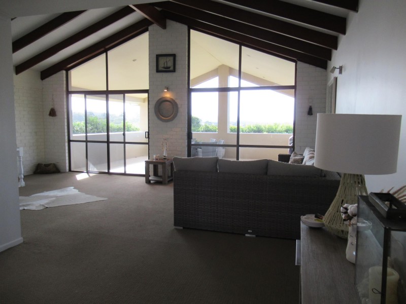 11 Headland Road, Sapphire Beach NSW 2450