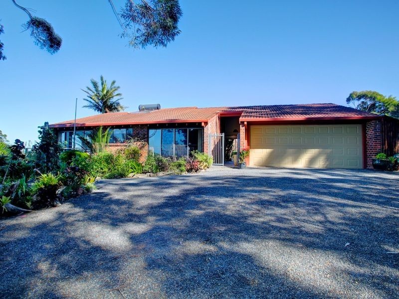 20B Skinner Close, Emerald Beach NSW 2456