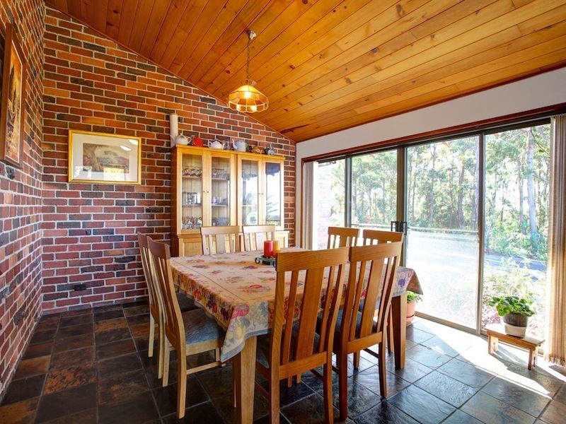 20B Skinner Close, Emerald Beach NSW 2456