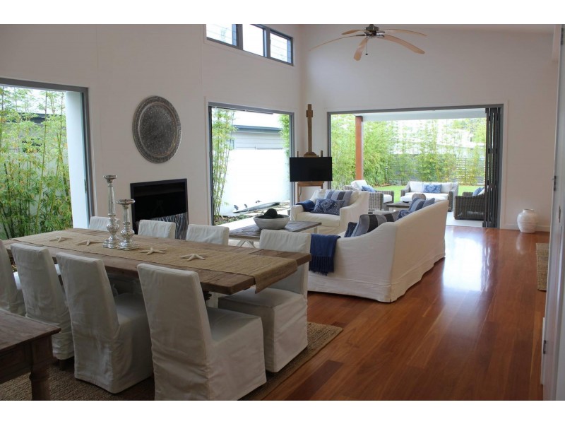 5 White Bluff Road, Sapphire Beach NSW 2450