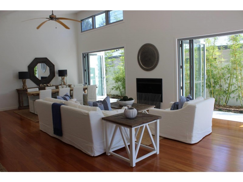 5 White Bluff Road, Sapphire Beach NSW 2450