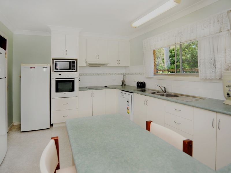 33 Gillibri Crescent, Sawtell NSW 2452