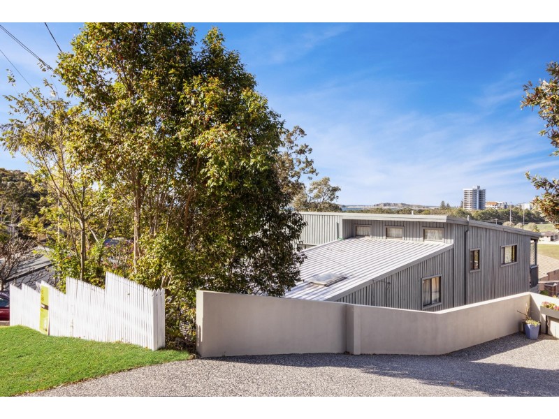 68 Manning Avenue, Coffs Harbour NSW 2450