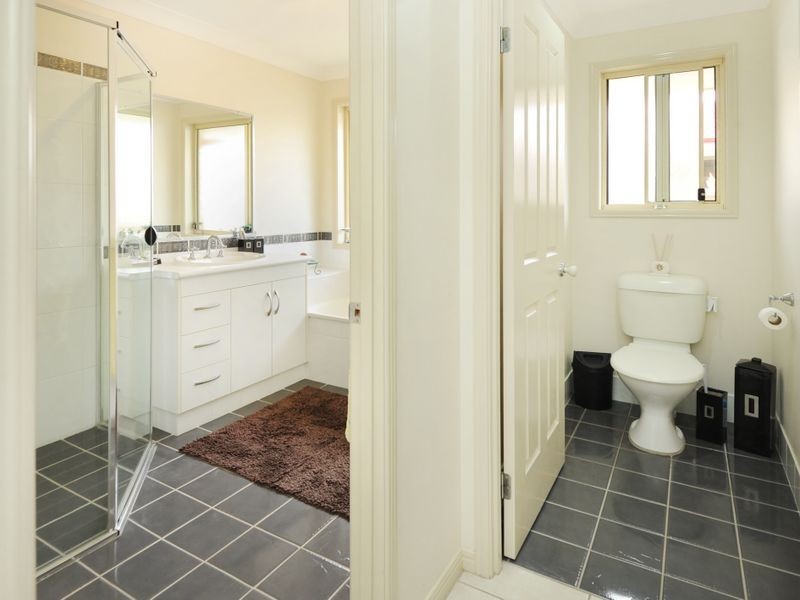 6 Yachtsman Drive, Safety Beach NSW 2456