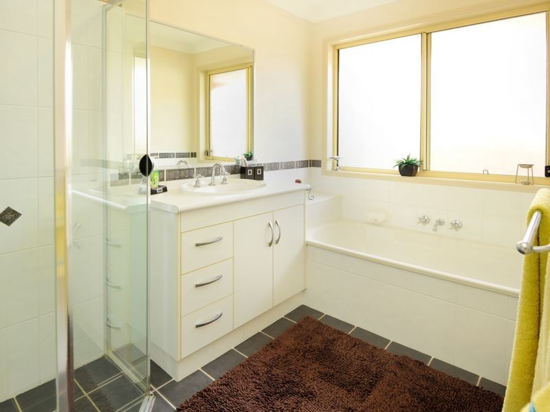 6 Yachtsman Drive, Safety Beach NSW 2456