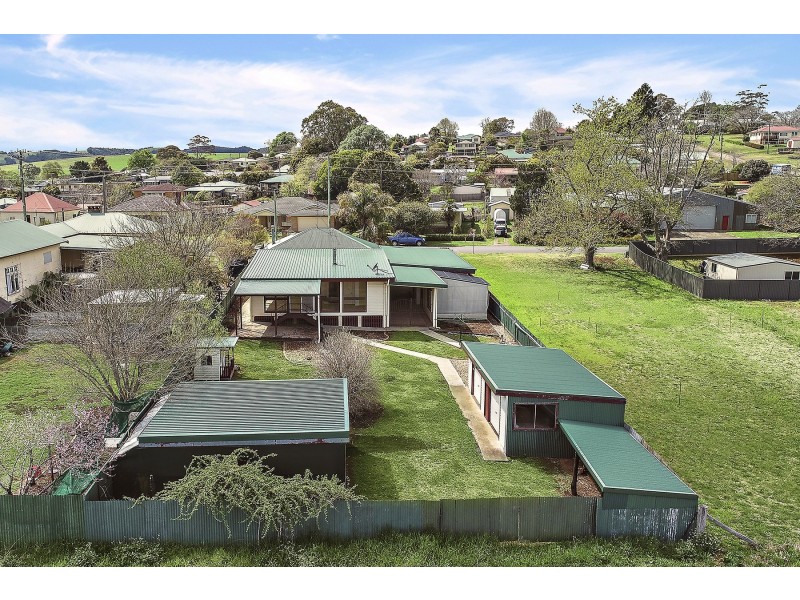 18 Vine Street, Dorrigo NSW 2453