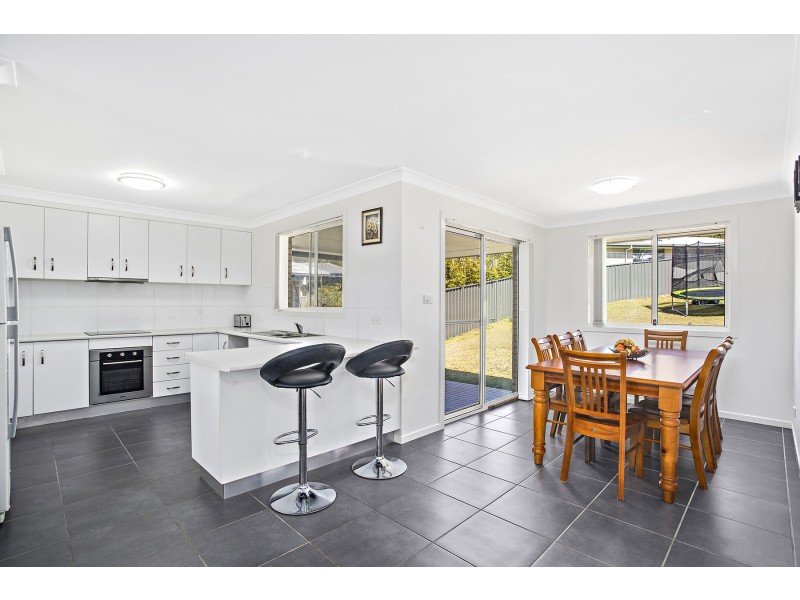 8 Seacrest Boulevard, Sandy Beach NSW 2456
