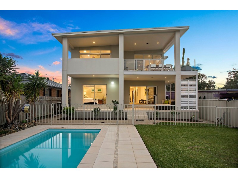 24 Wharf Street, Woolgoolga NSW 2456
