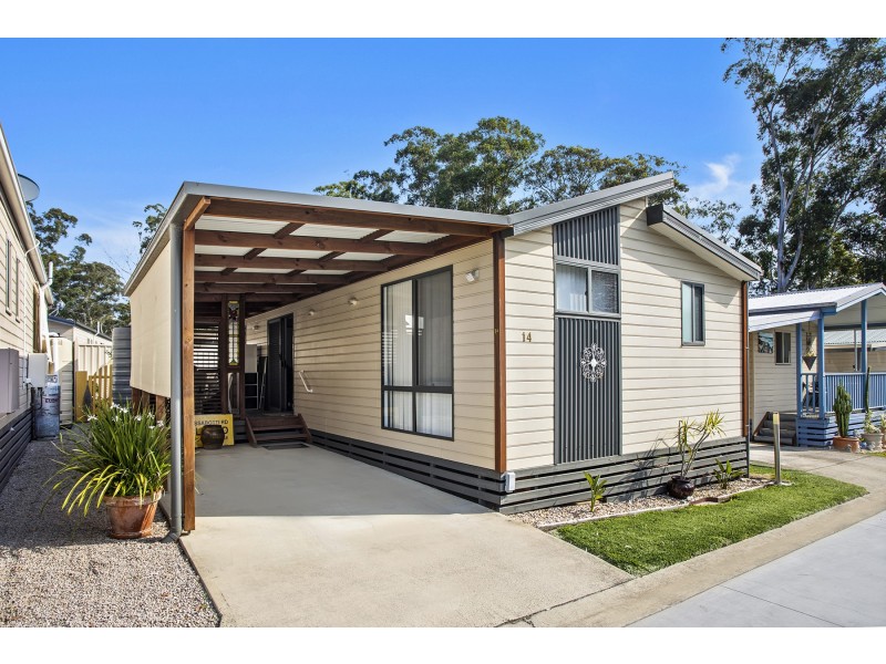 14/257 Pine Creek Way, Bonville NSW 2441