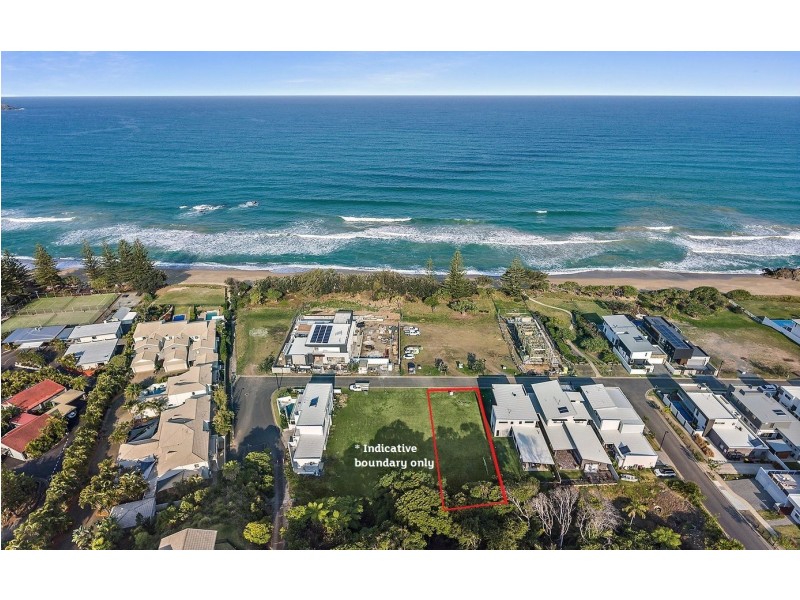15 Oceanfront Drive, Sapphire Beach NSW 2450
