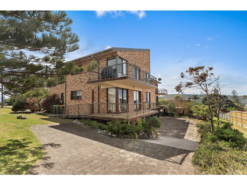3/4 Twentieth Avenue, Sawtell NSW 2452
