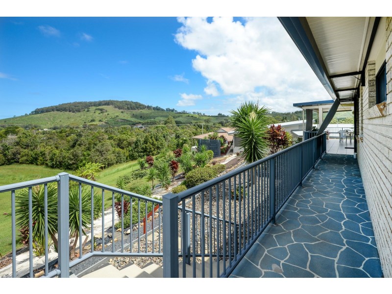 4 Tuckeroo Close, Coffs Harbour NSW 2450