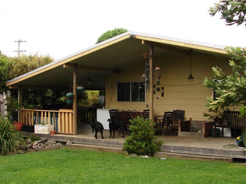 95 Pine Avenue, Ulong NSW 2450