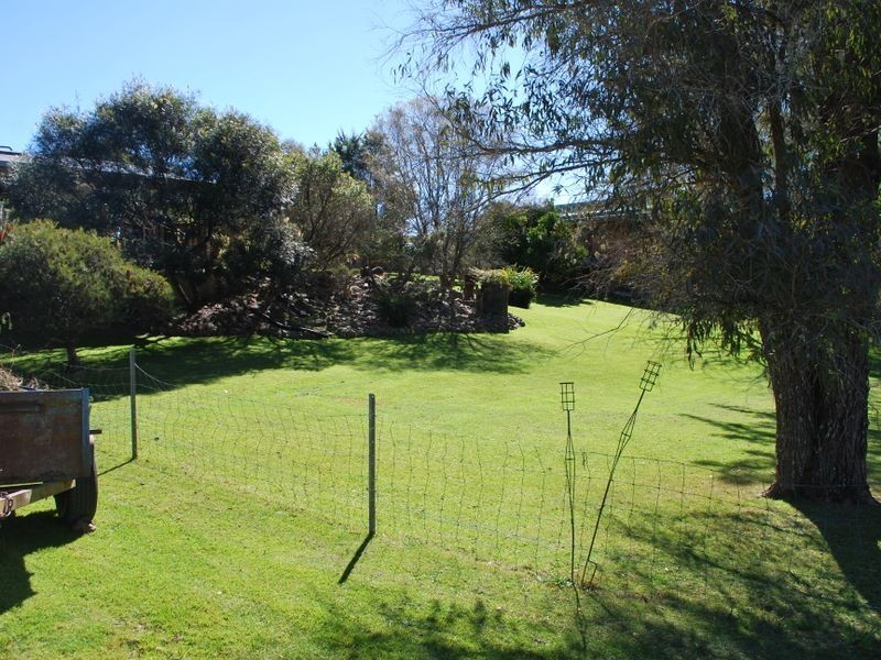95 Pine Avenue, Ulong NSW 2450
