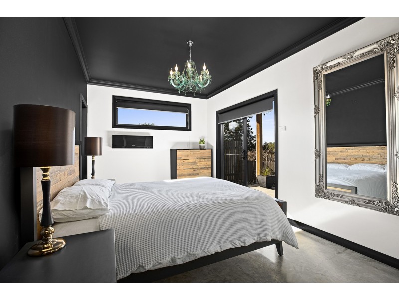 122 Pine Aveune, Ulong NSW 2450