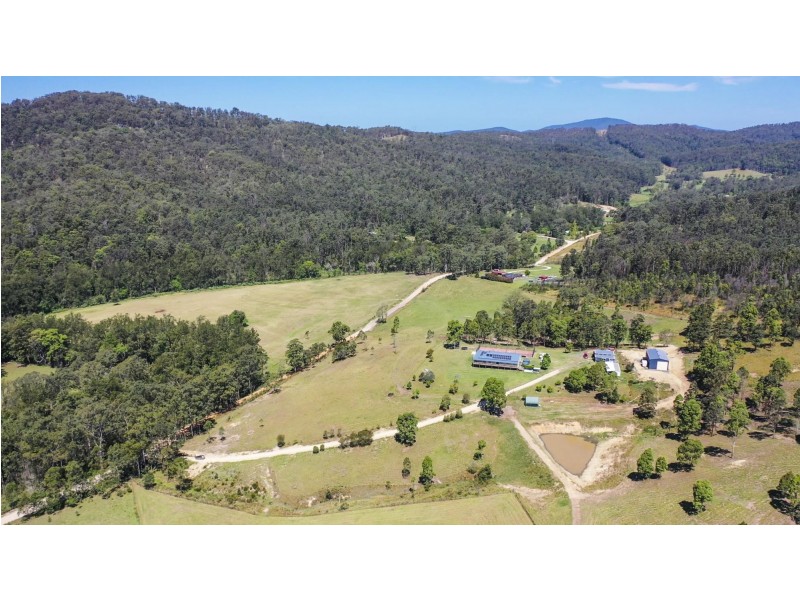 902 Tallawudjah Creek Road, Glenreagh NSW 2450