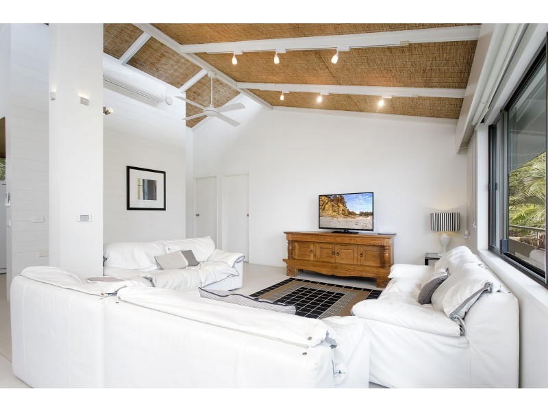 180/8 Solitary Islands Way, Sapphire Beach NSW 2450