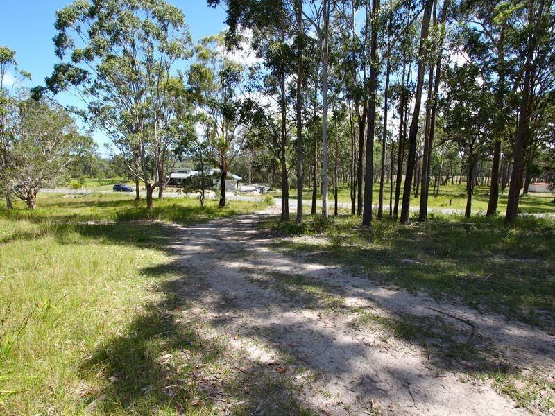 2 Bee Close, Moonee Beach NSW 2450