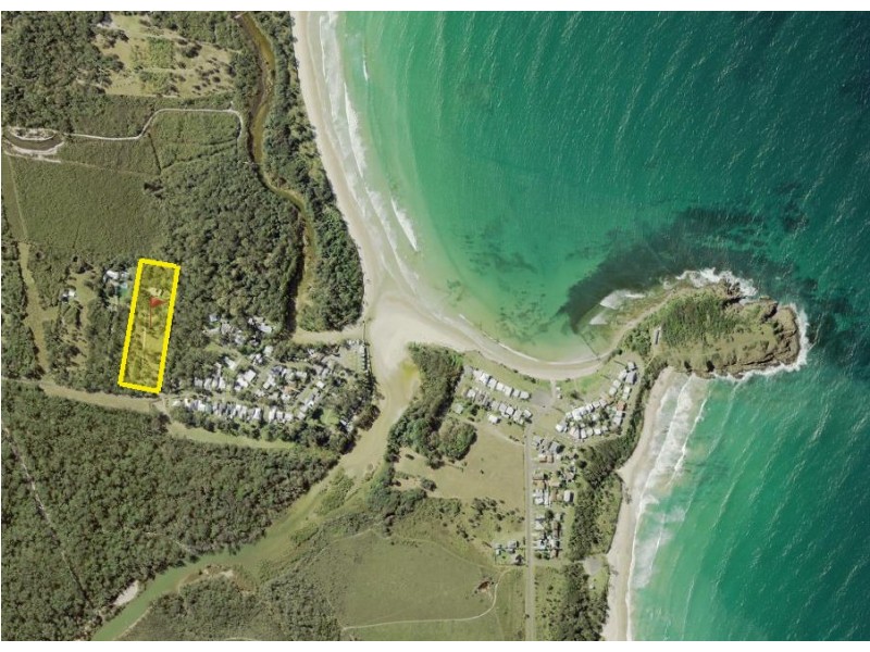 11 Arrawarra Beach Road, Arrawarra NSW 2456