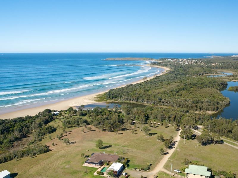 45 Hearns Lake Road, Woolgoolga NSW 2456