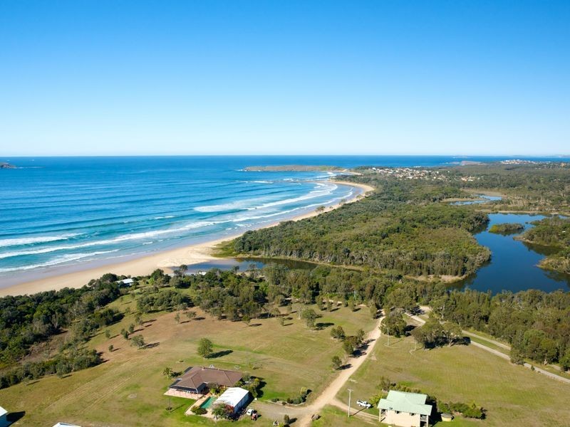 45 Hearns Lake Road, Woolgoolga NSW 2456