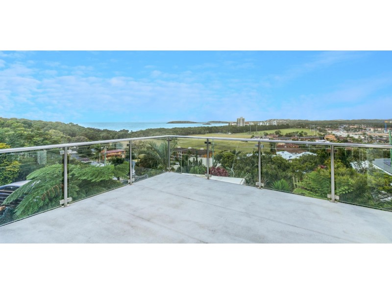 69 Manning Avenue, Coffs Harbour NSW 2450