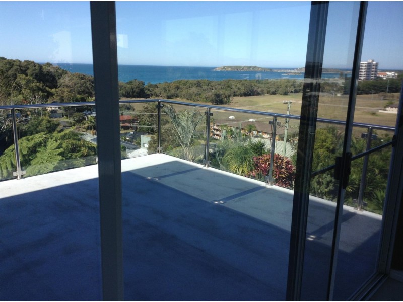 69 Manning Avenue, Coffs Harbour NSW 2450