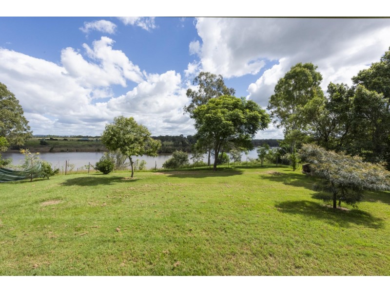 17 Drummer Place, Seelands NSW 2460
