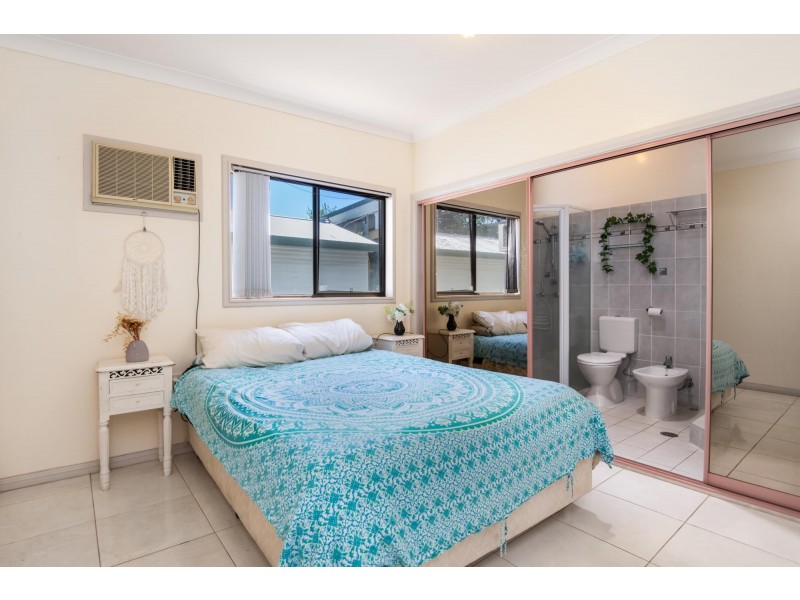 308 Pine Creek Way, Bonville NSW 2441