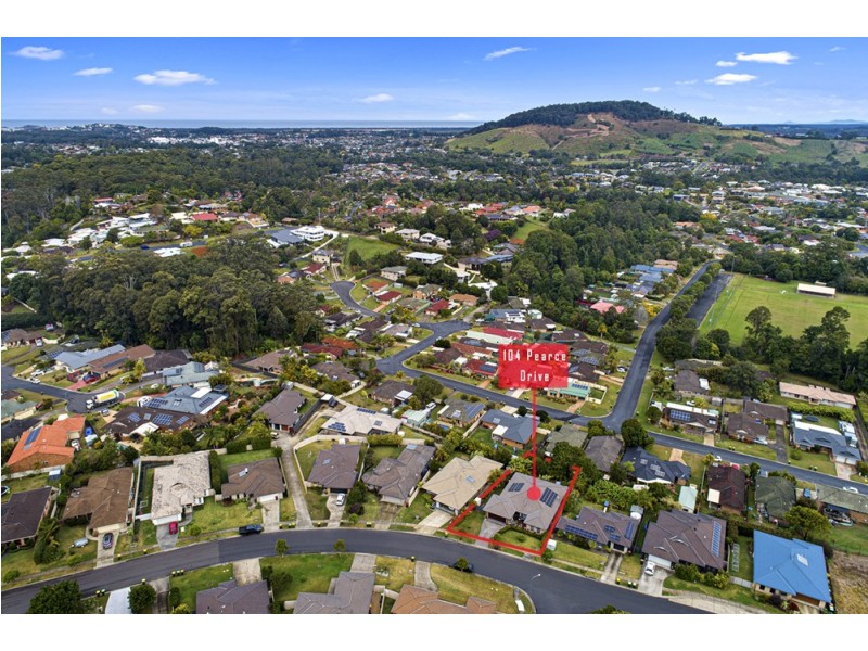 104 Pearce Drive, Coffs Harbour NSW 2450