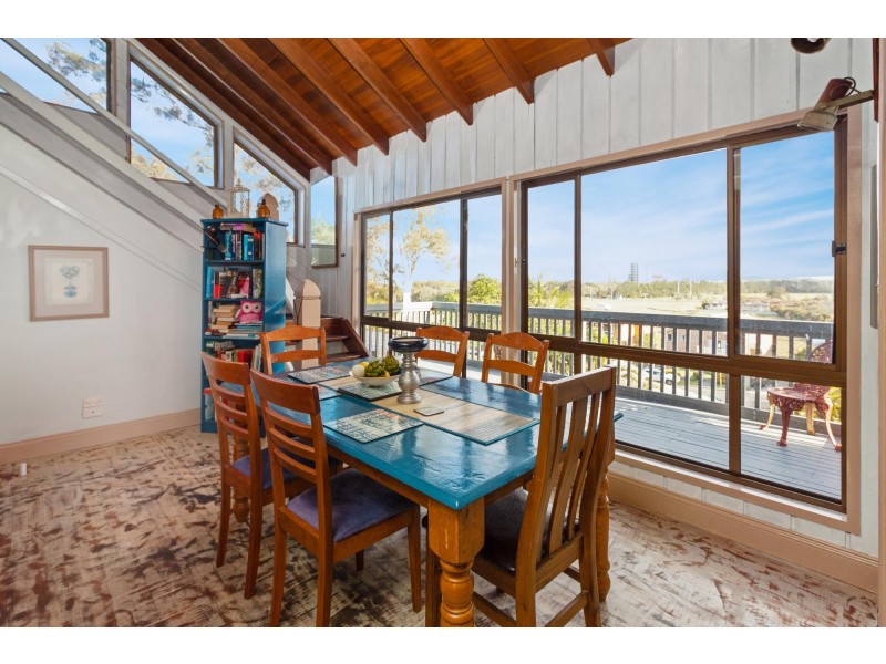 68 Manning Avenue, Coffs Harbour NSW 2450