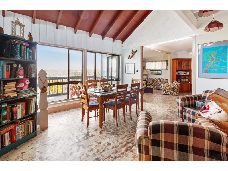 68 Manning Avenue, Coffs Harbour NSW 2450