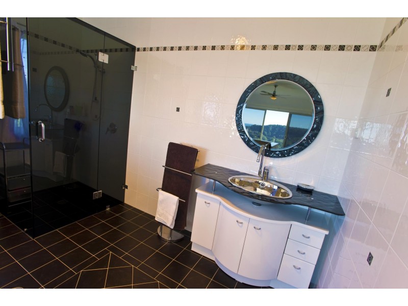171 Sealy Lookout Drive, Korora NSW 2450