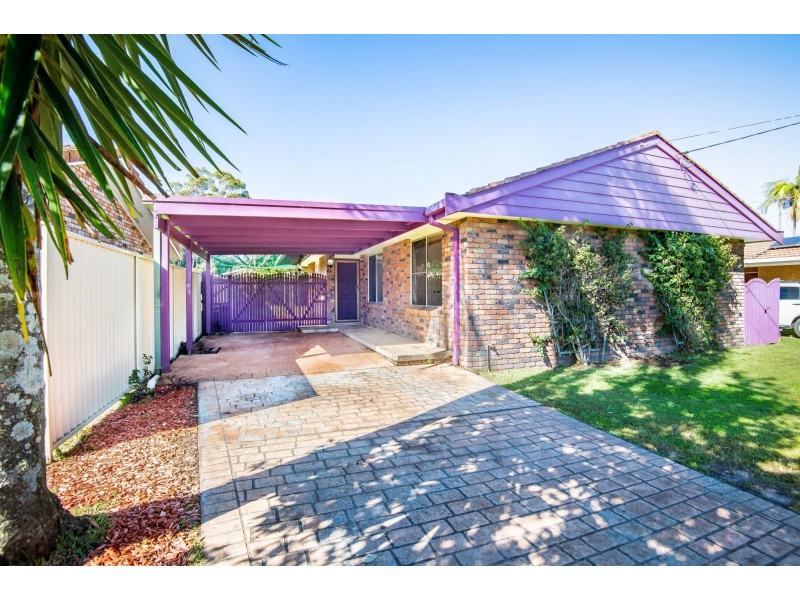 1 Christine Close, Urunga NSW 2455