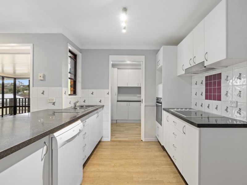 11 Bower Crescent, Toormina NSW 2452